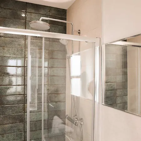 דירה Lovely Flat On Bath Road - Flat 4 בריסטול